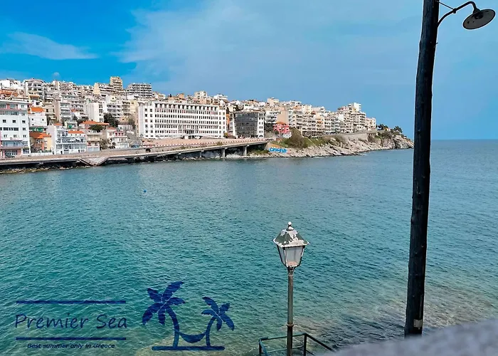 Carnagio Season شقة كافالا